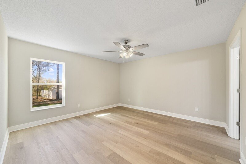 1336 W Cary Dr property image