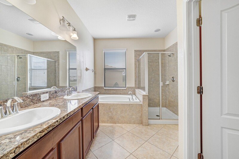 1259 Long Cove Loop property image