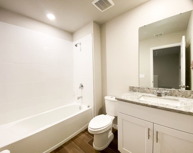 561 Legacy Loop property image